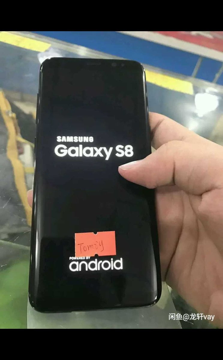 Hands-On Galaxy S8 Images