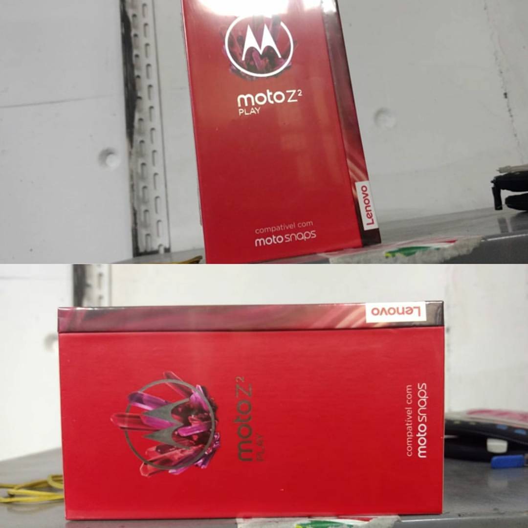 Moto Z2 Play Box 