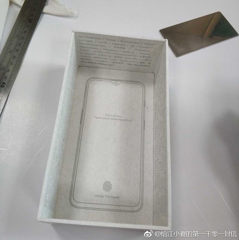 OnePlus 6T Retail Box