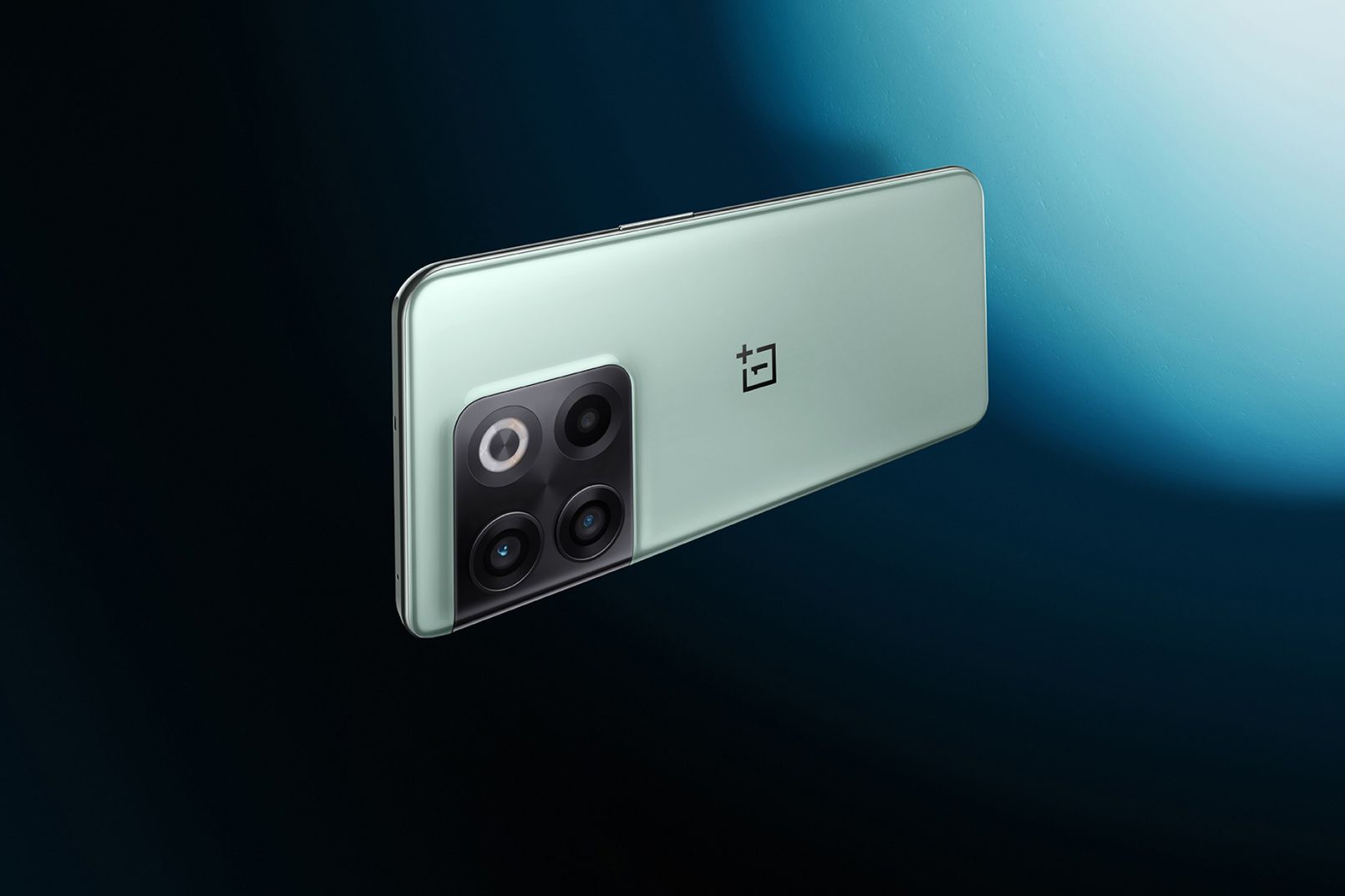 OnePlus 10T goes official with Snapdragon 8+ Gen 1 SOC